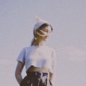 Meet your Posher, Jillian